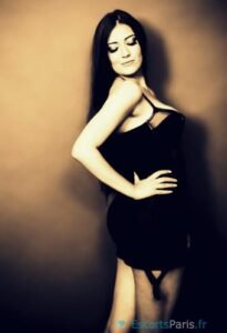 jeune escort girl francaise et independa 1593559273 617 e 205x300
