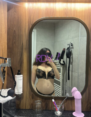 A8B6BBC7 F58A 40B9 BAAE 90C4C93D2F58 1 296x380