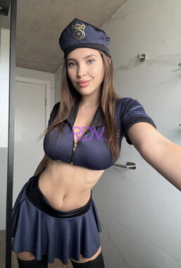 IMG 9633 257x380