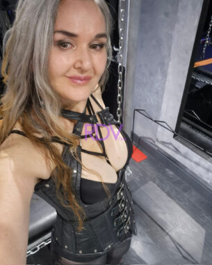 IMG 4352 305x380